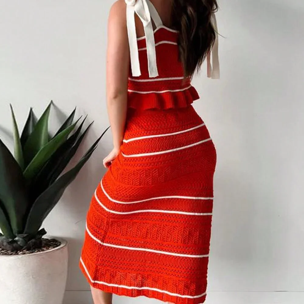Red Casual Women's Stripe Sleeveless Sweater Set